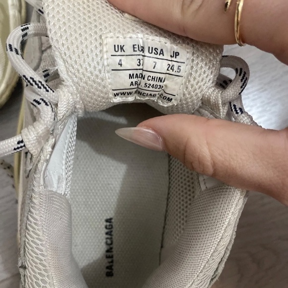 Balenciaga Triple S Trainers - Picture 2 of 6